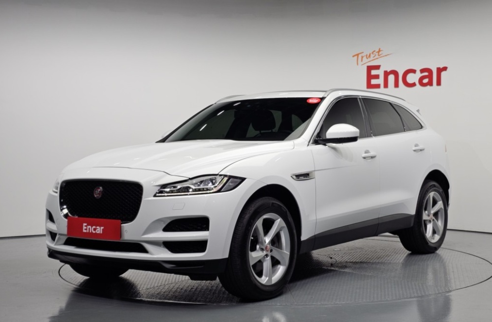 Jaguar F-PACE