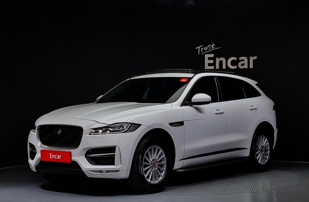 Jaguar F-PACE