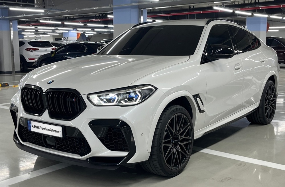 BMW X6M (G06)