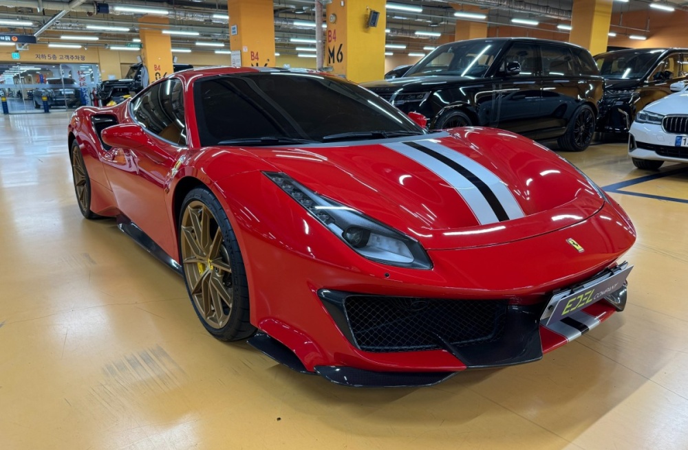 Ferrari 488 Pista