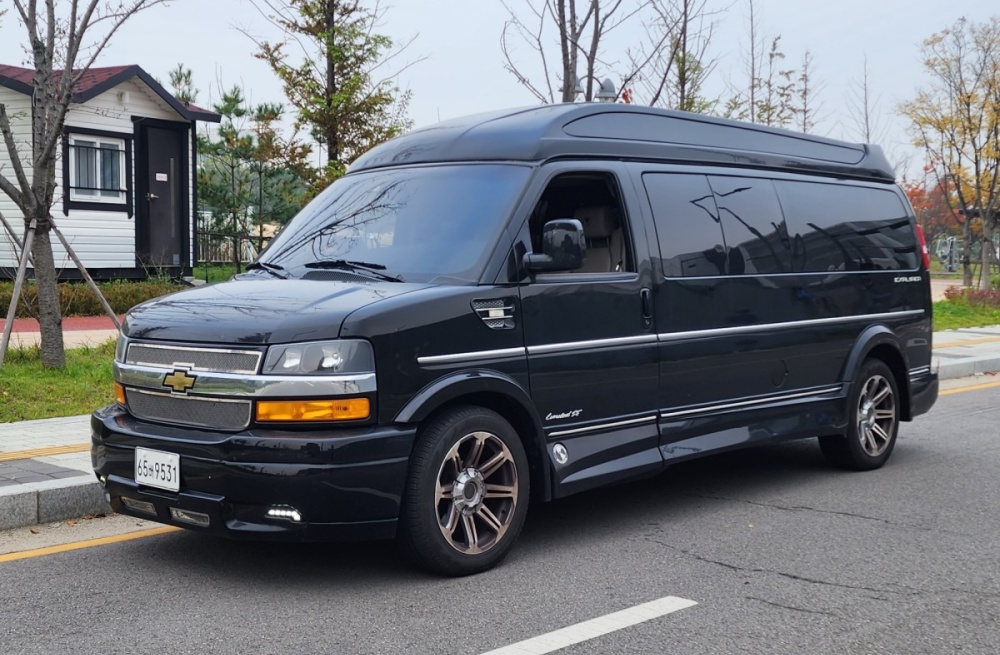 Chevrolet Express Van