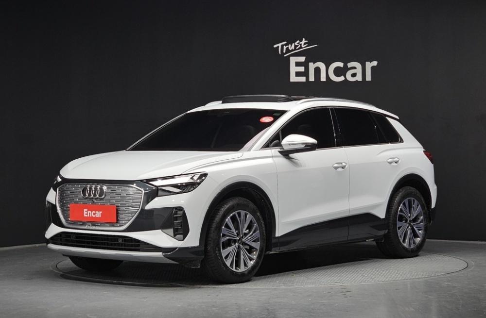 Audi Q4 e-tron (F4)