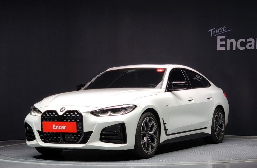 BMW 4 series (G22)