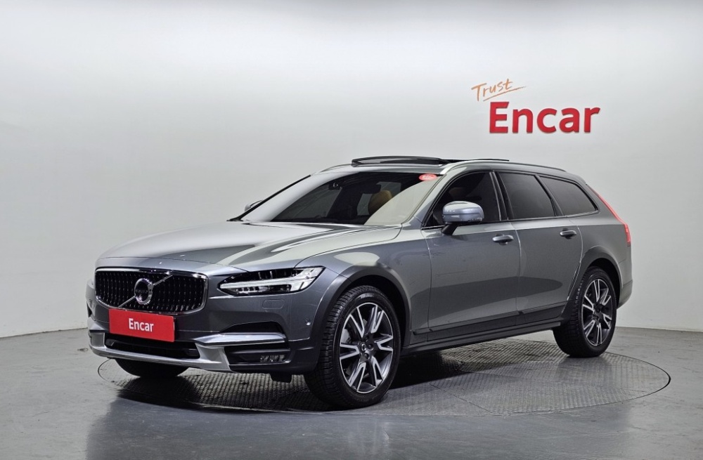 Volvo V90 Cross Country