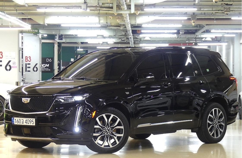 Cadillac XT6
