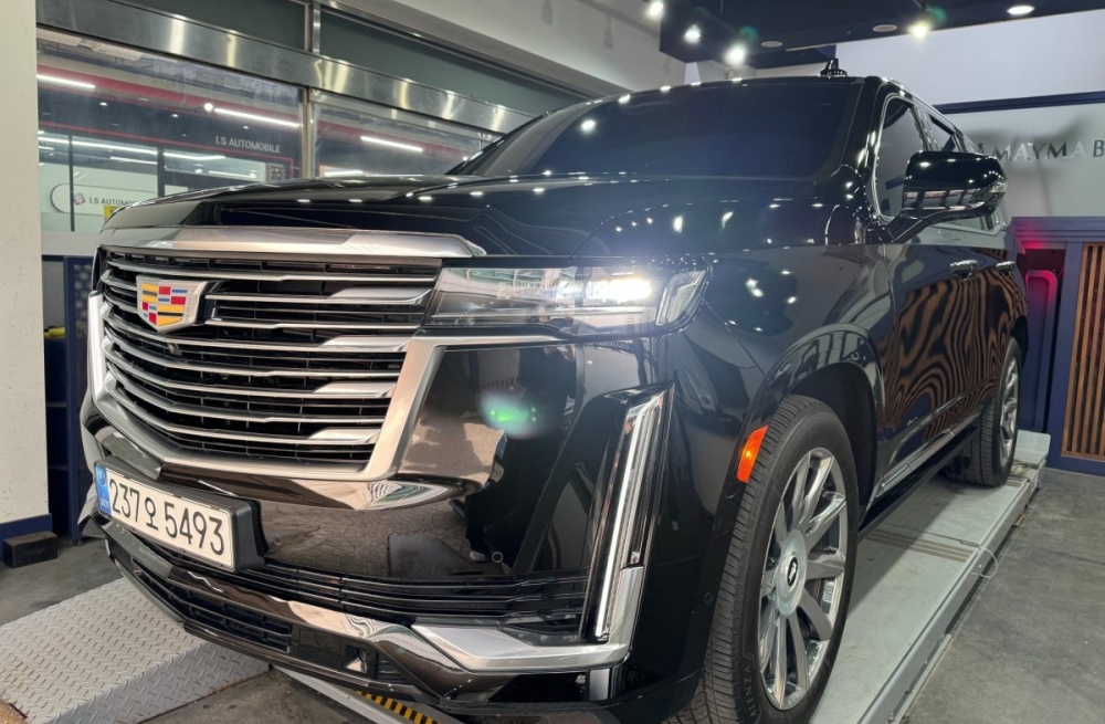 Cadillac Escalade 5th Gen