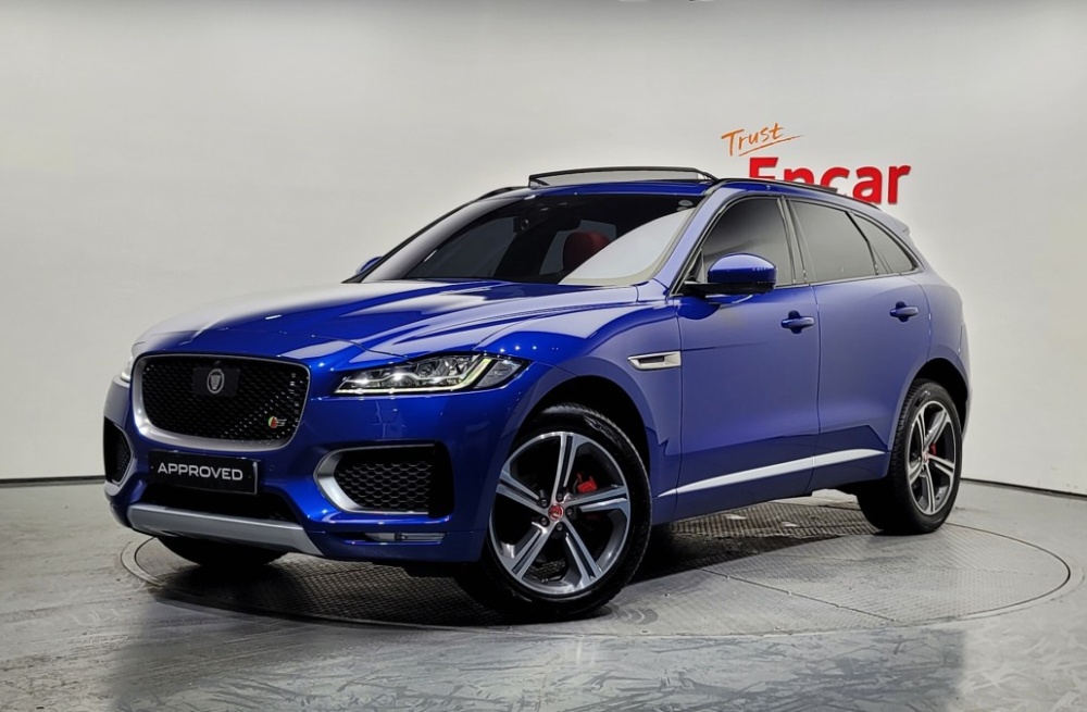 Jaguar F-PACE