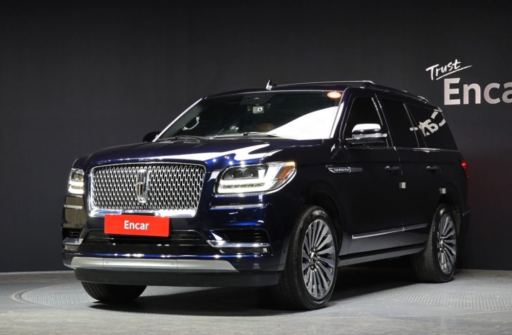 Lincoln Navigator 4th generation