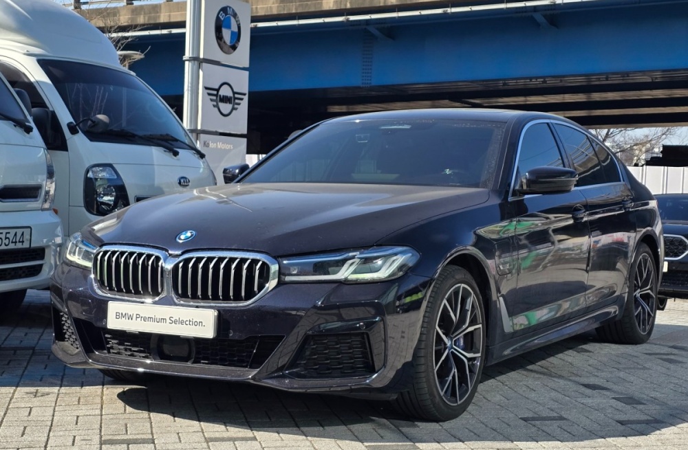 BMW 5 series (G30)