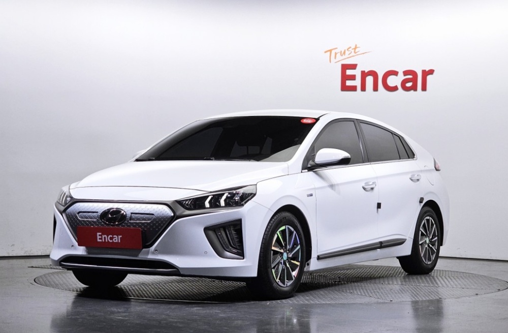 Hyundai The new Ioniq electric