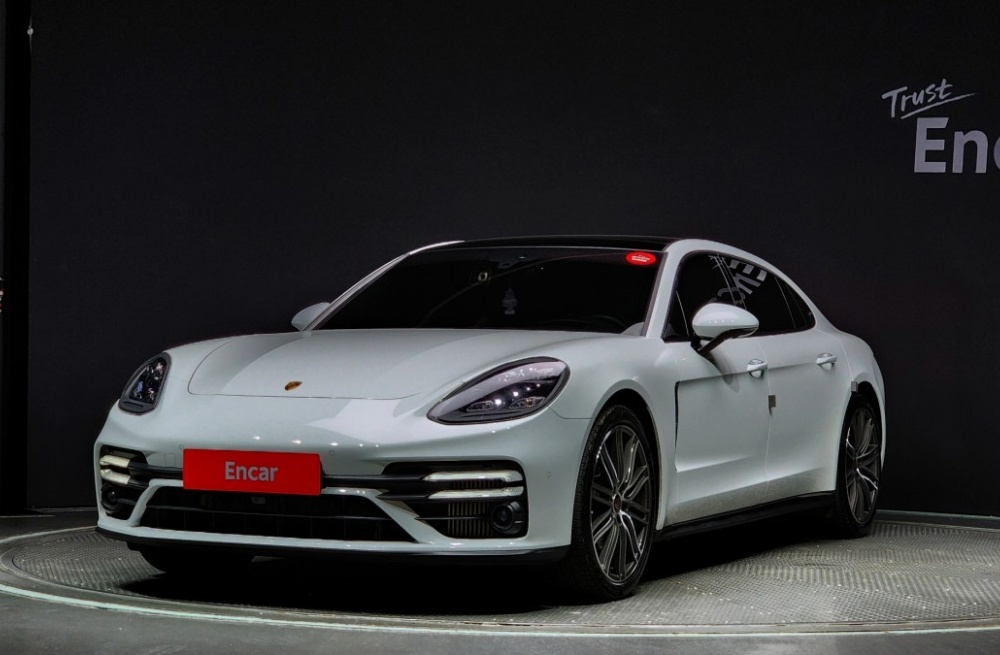 Porsche Panamera (971)