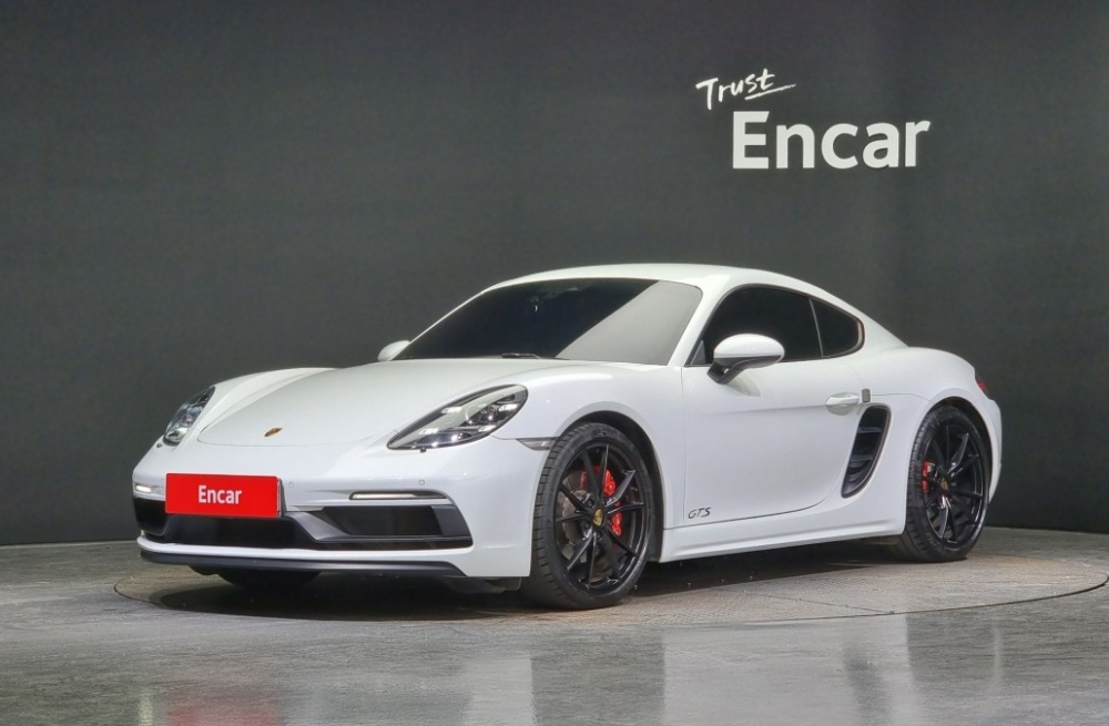 Porsche 718 Cayman