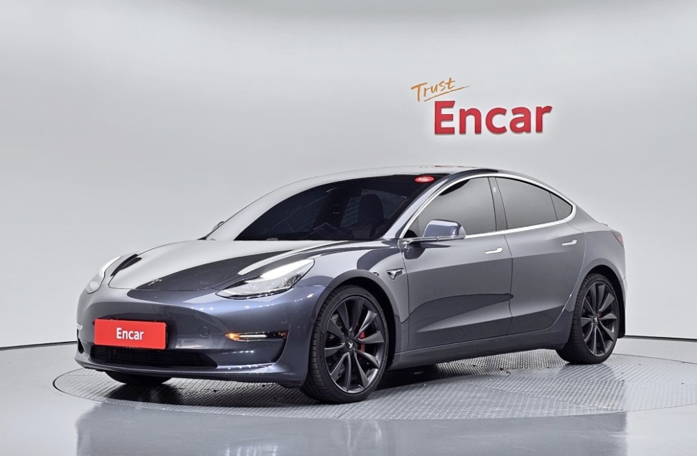 Tesla model 3