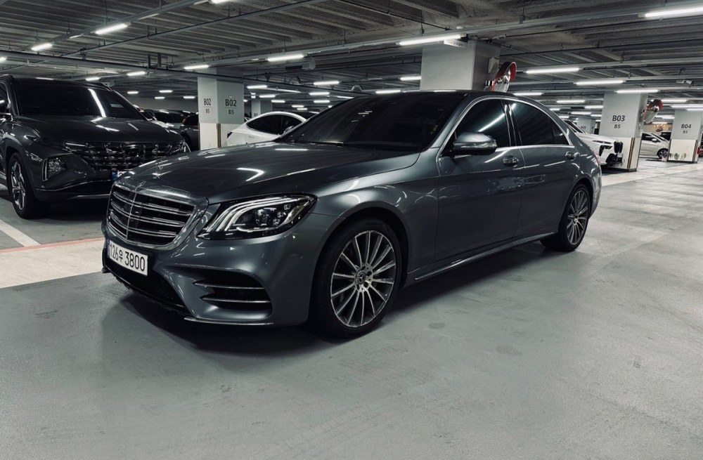 Mercedes-Benz S-Class W222