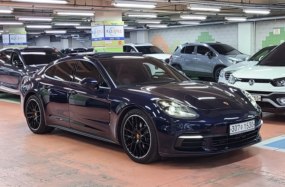 Porsche Panamera (971)