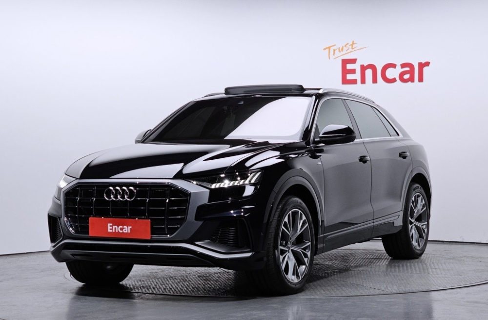 Audi Q8