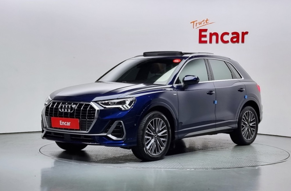 Audi Q3 (F3)