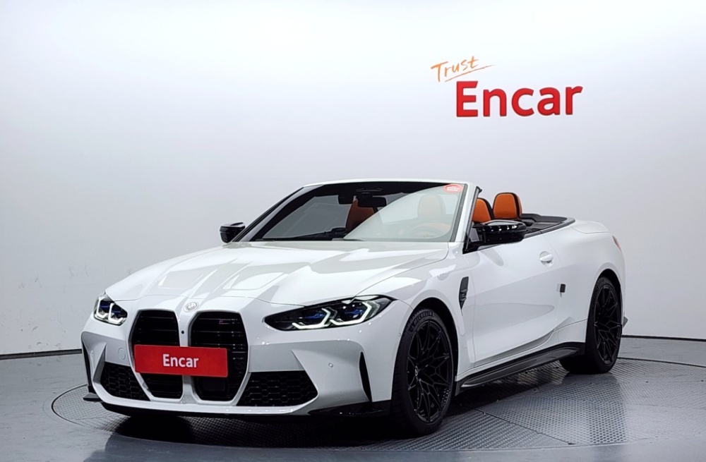 BMW M4 (G82)