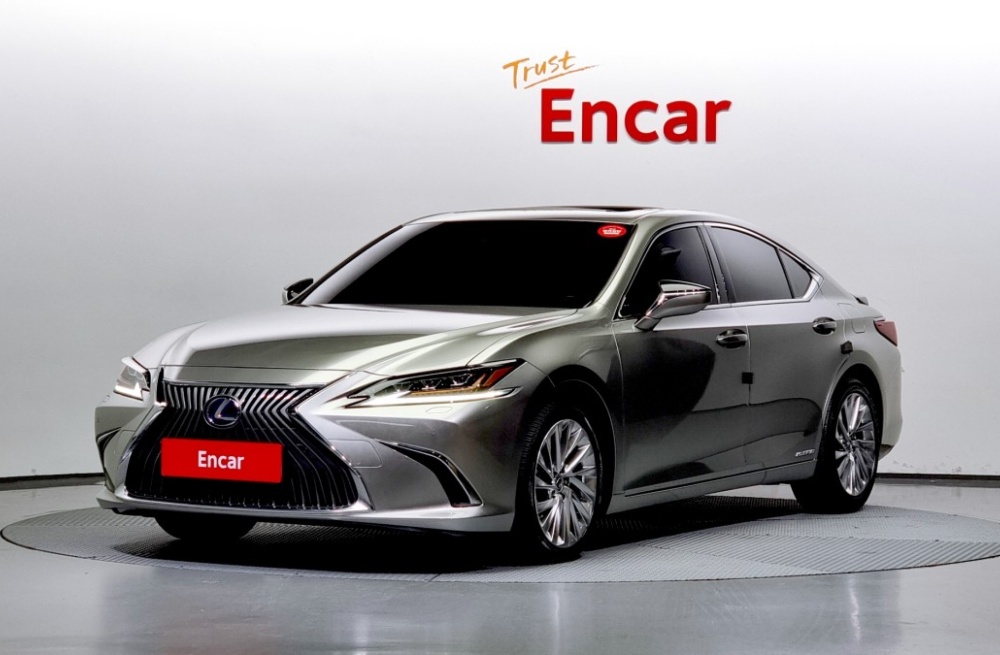 Lexus ES300h 7th generation