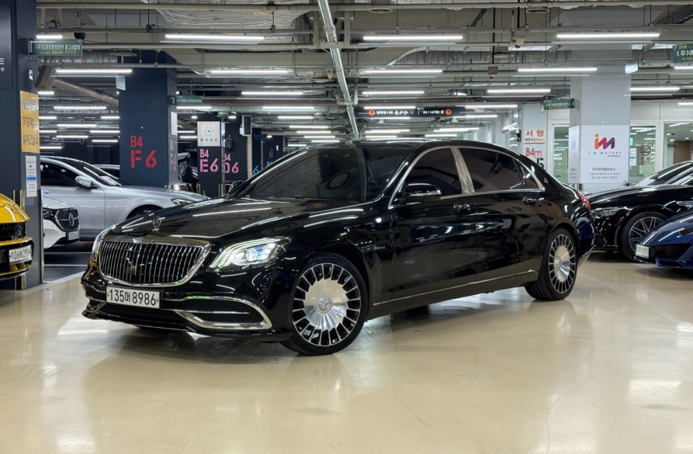 Mercedes-Benz S-Class W222