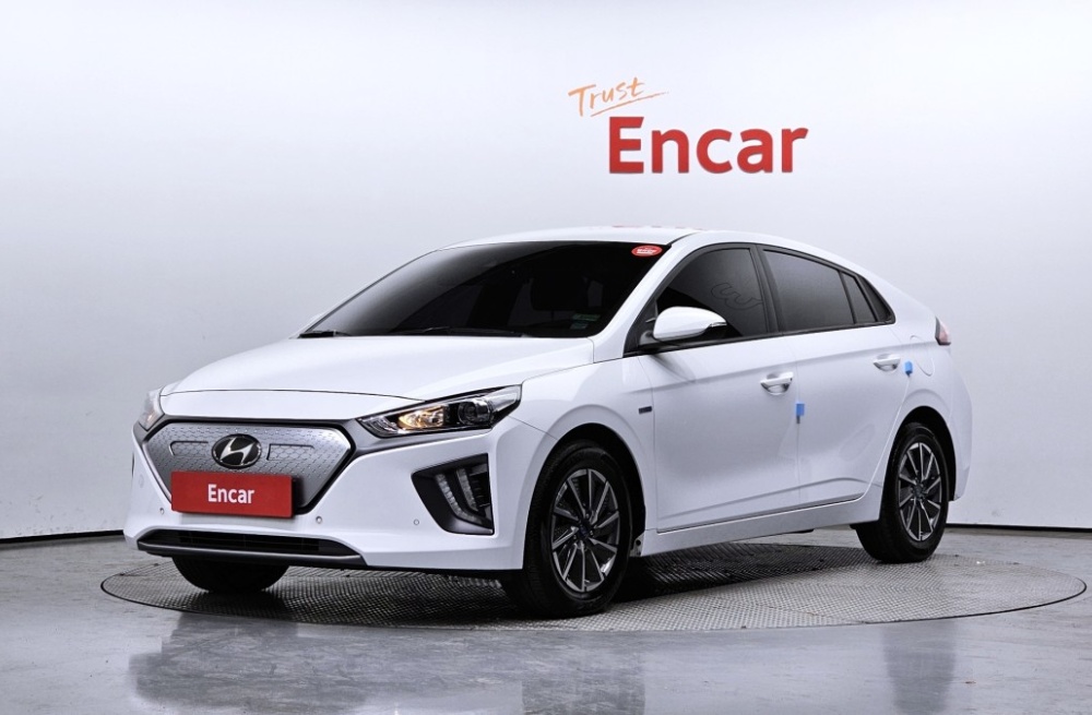 Hyundai The new Ioniq electric