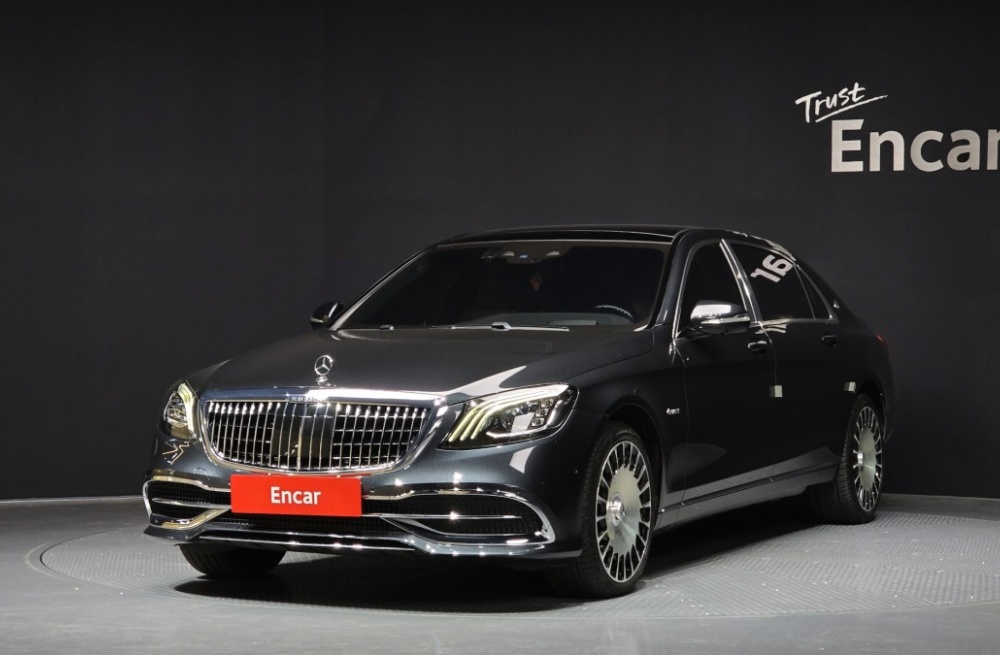 Mercedes-Benz S-Class W222