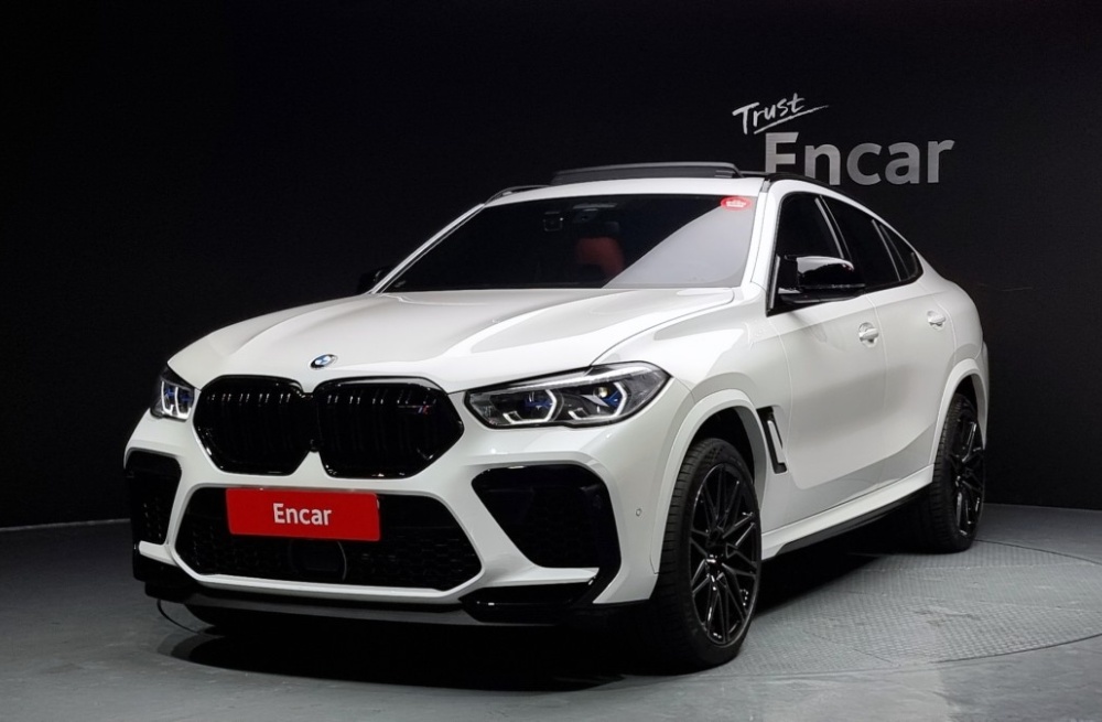 BMW X6M (G06)