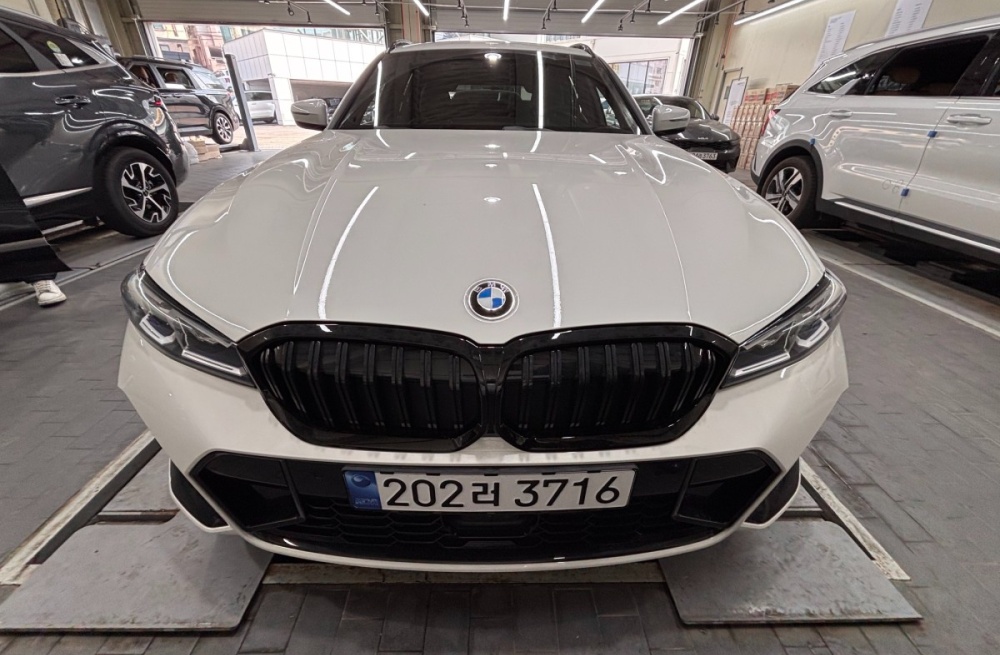 BMW 3 Series (G20)