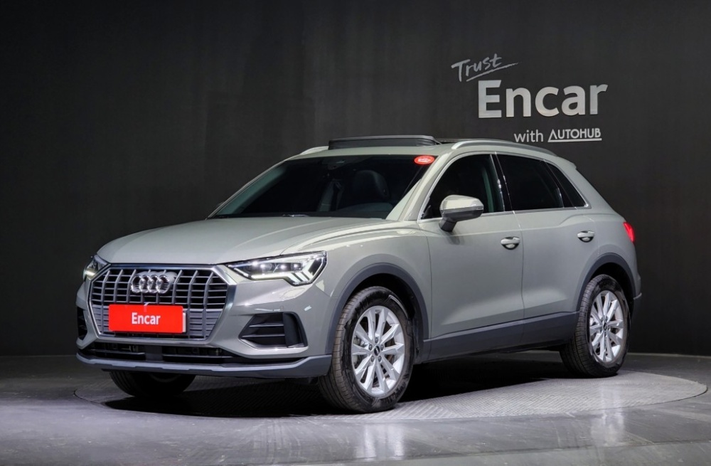 Audi Q3 (F3)