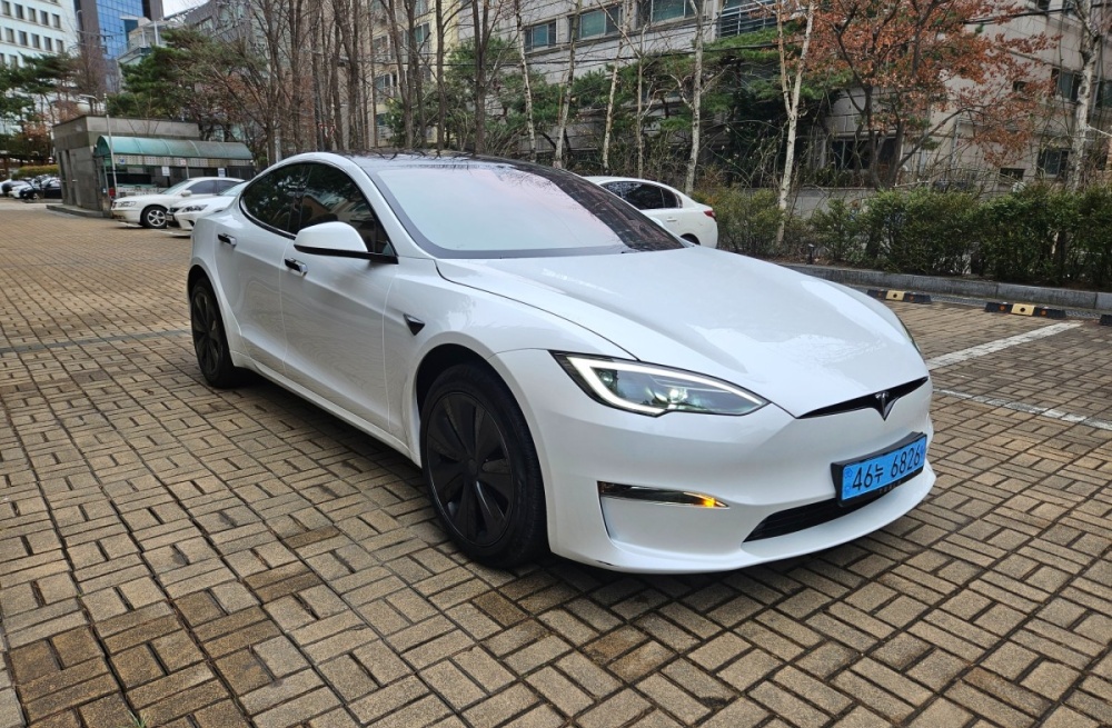 Tesla Model S