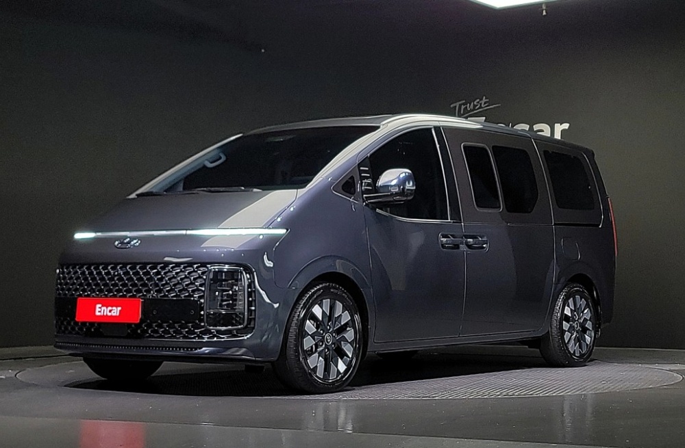 Hyundai Staria