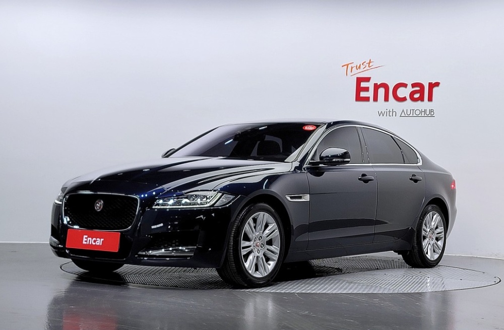 Jaguar XF (X260)