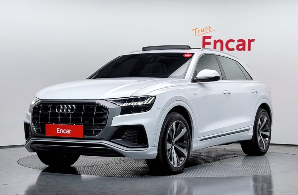 Audi Q8