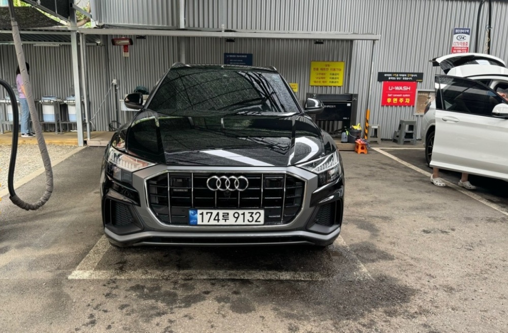 Audi Q8