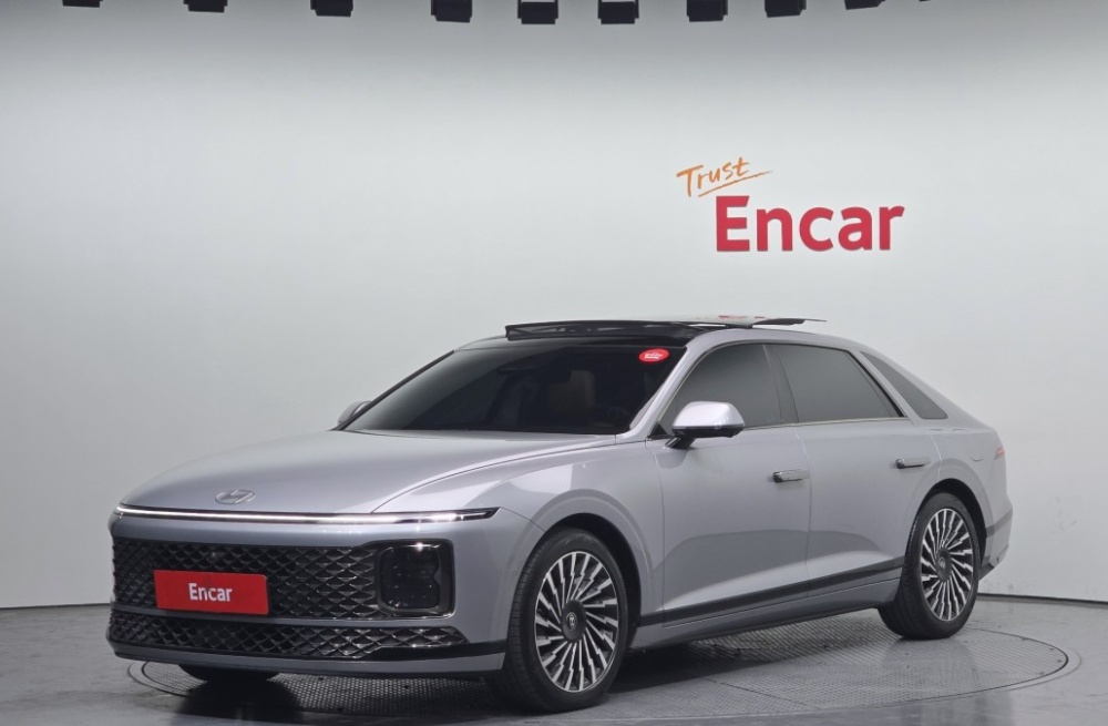 Hyundai Grandeur Hybrid (GN7)