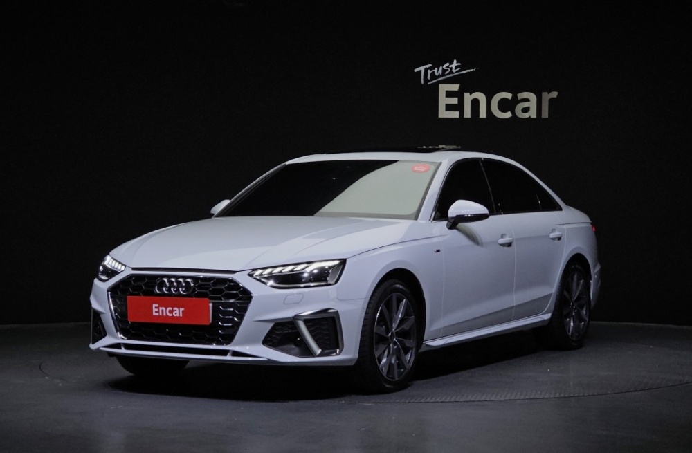 Audi A4 (B9)