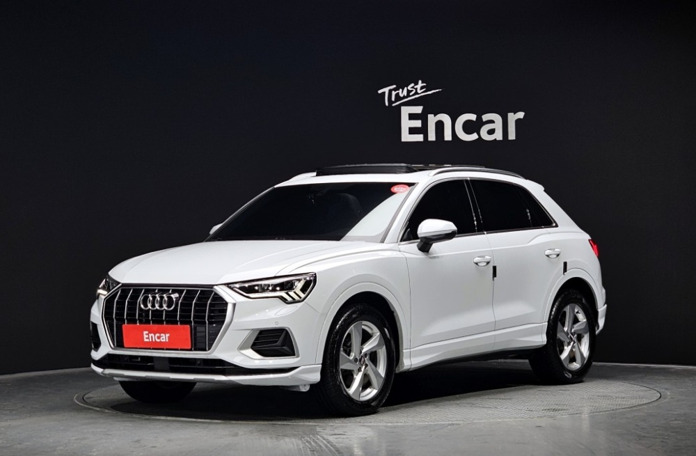 Audi Q3 (F3)
