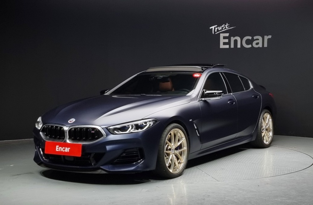 BMW 8 Series (G15)