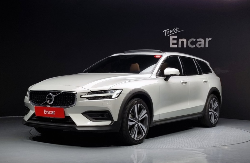 Volvo V60 Cross Country 2nd Generation