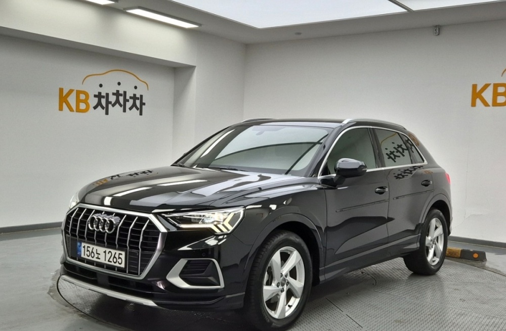 Audi Q3 (F3)