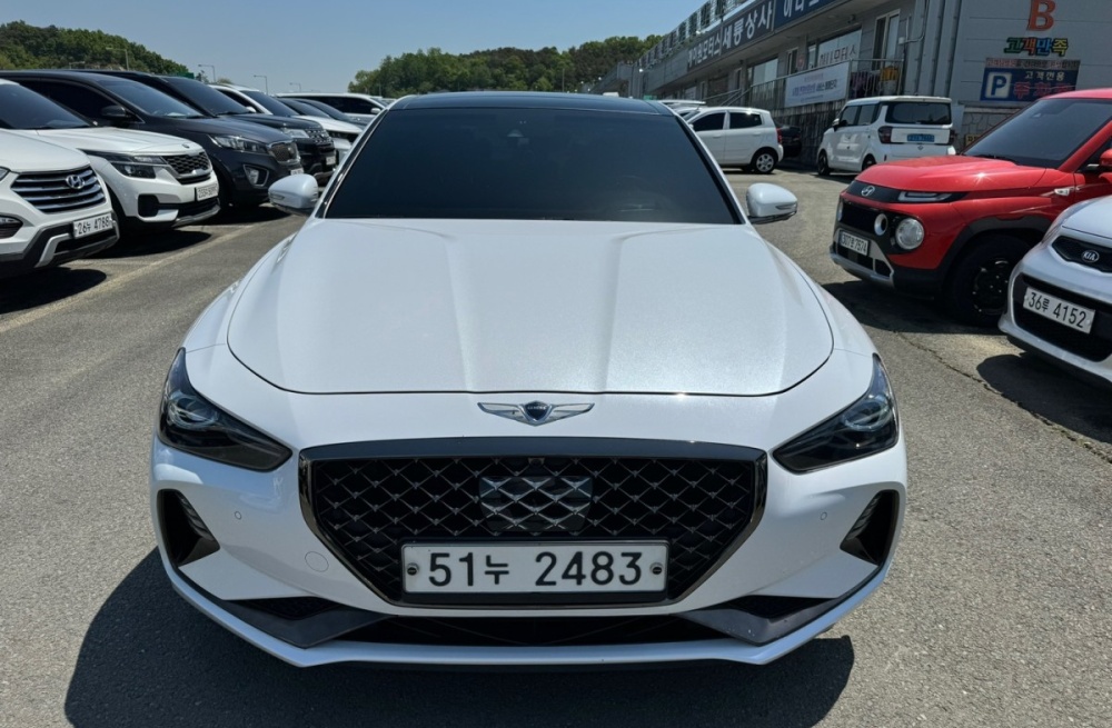 Genesis G70