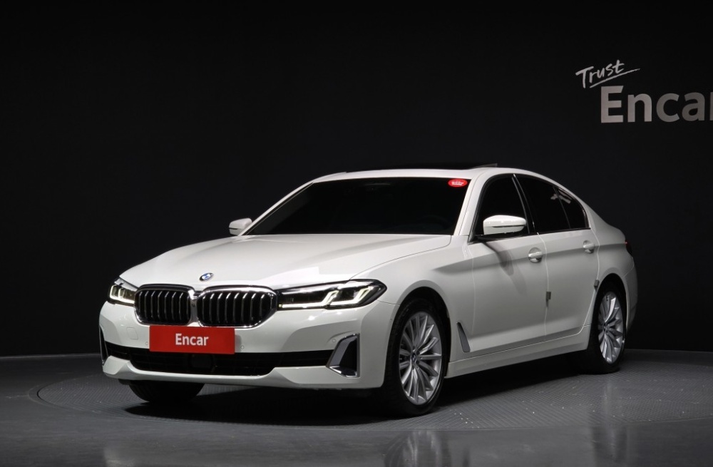 BMW 5 series (G30)