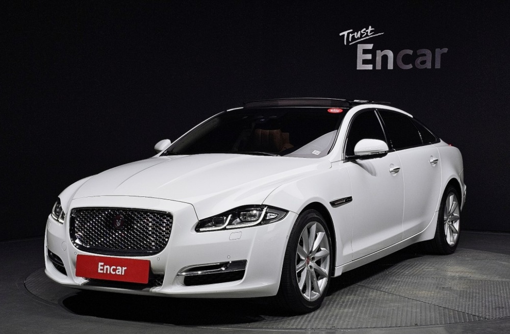 Jaguar All New XJ