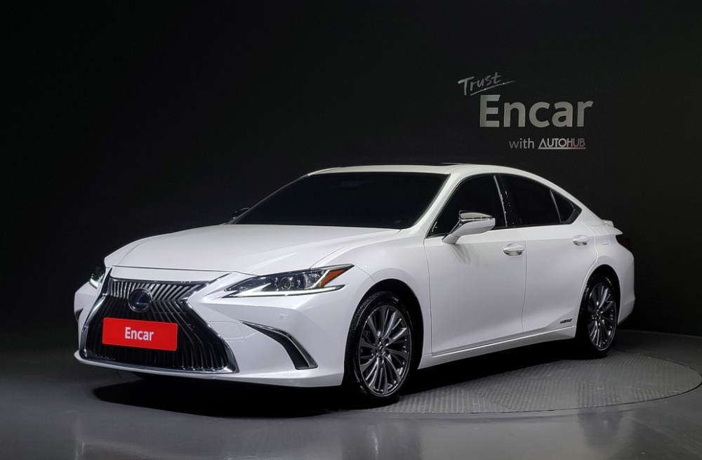 Lexus ES300h 7th generation