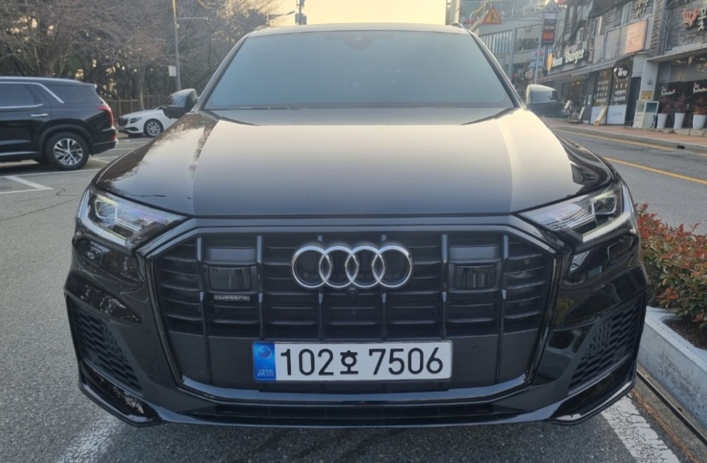 Audi Q7 (4M)