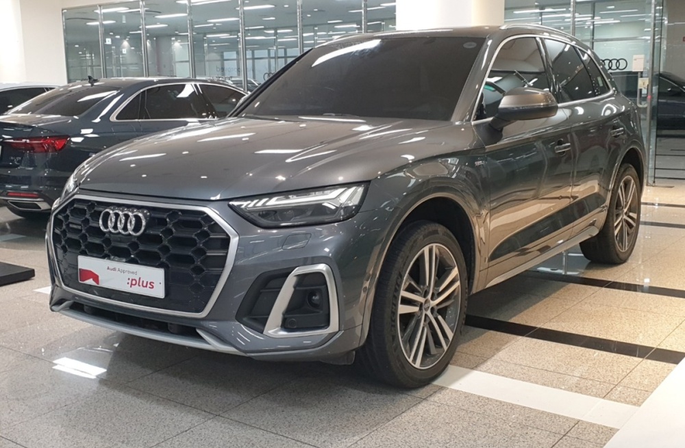 Audi Q5 (FY)