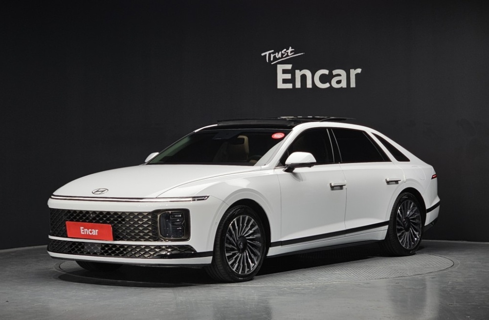 Hyundai Grandeur Hybrid (GN7)