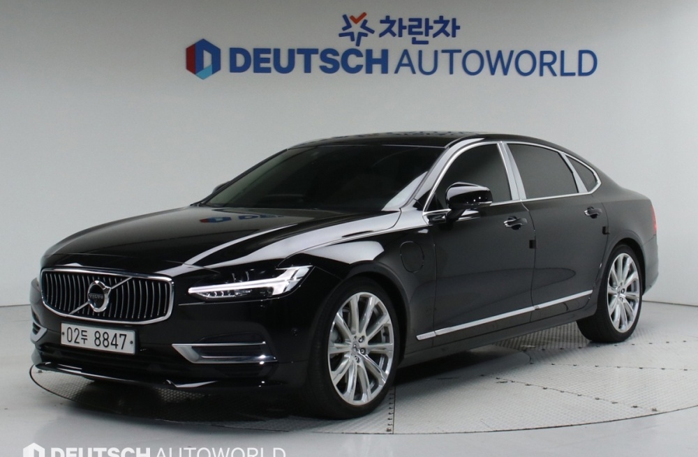 Volvo S90