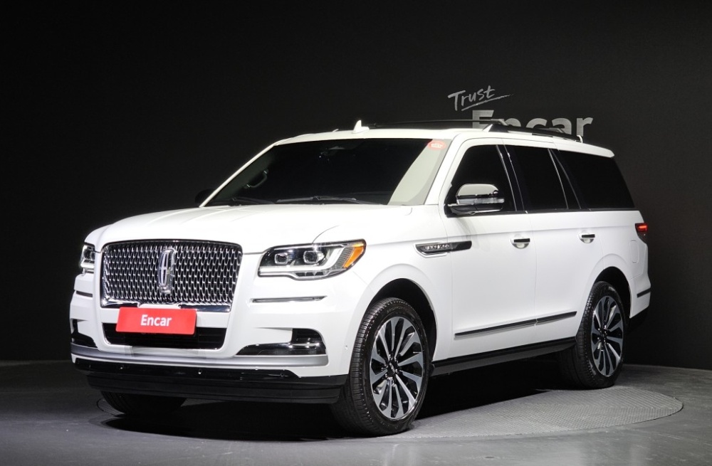 Lincoln Navigator 4th generation