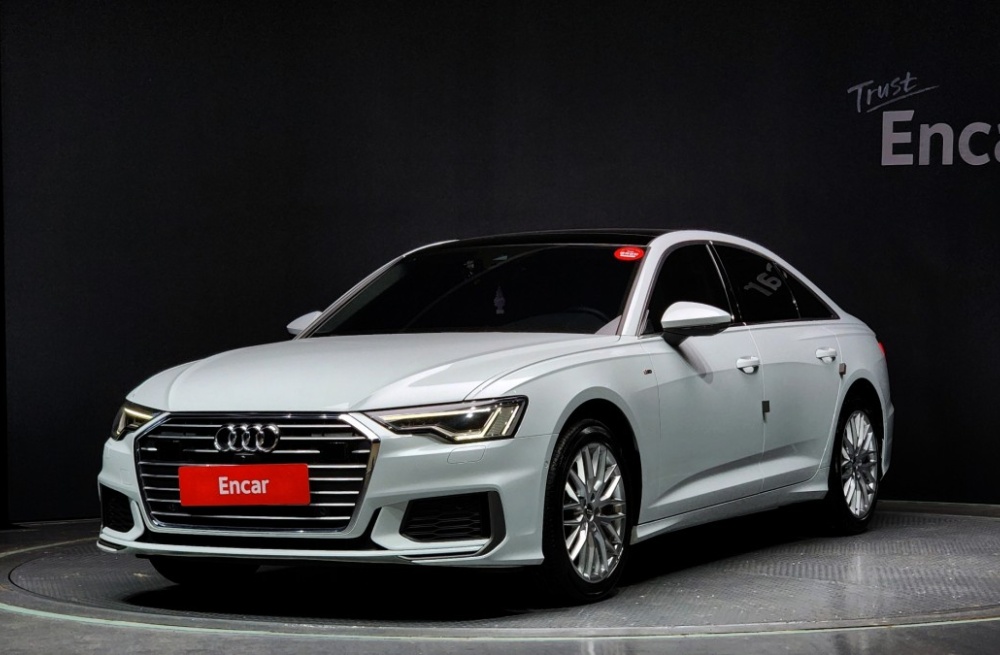 Audi A6 (C8)